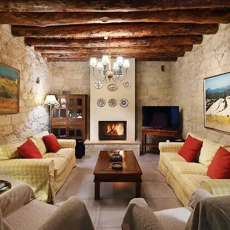 Nyaraló Kantara House - A Rural Retreat Of Comfort & Class! *