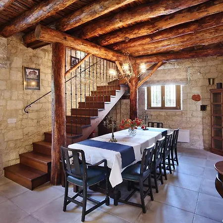 Kantara House - A Rural Retreat Of Comfort & Class! Nyaraló *