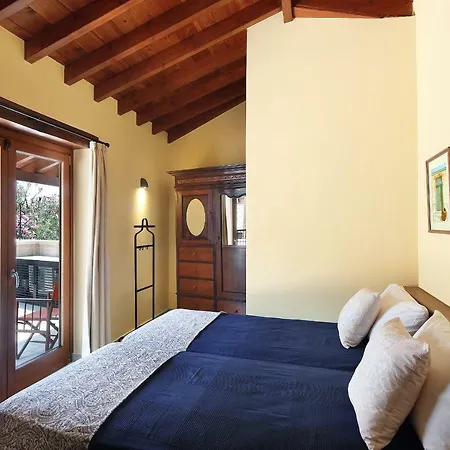 Kantara House - A Rural Retreat Of Comfort & Class! Arsos