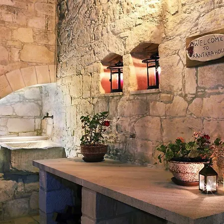 Kantara House - A Rural Retreat Of Comfort & Class!